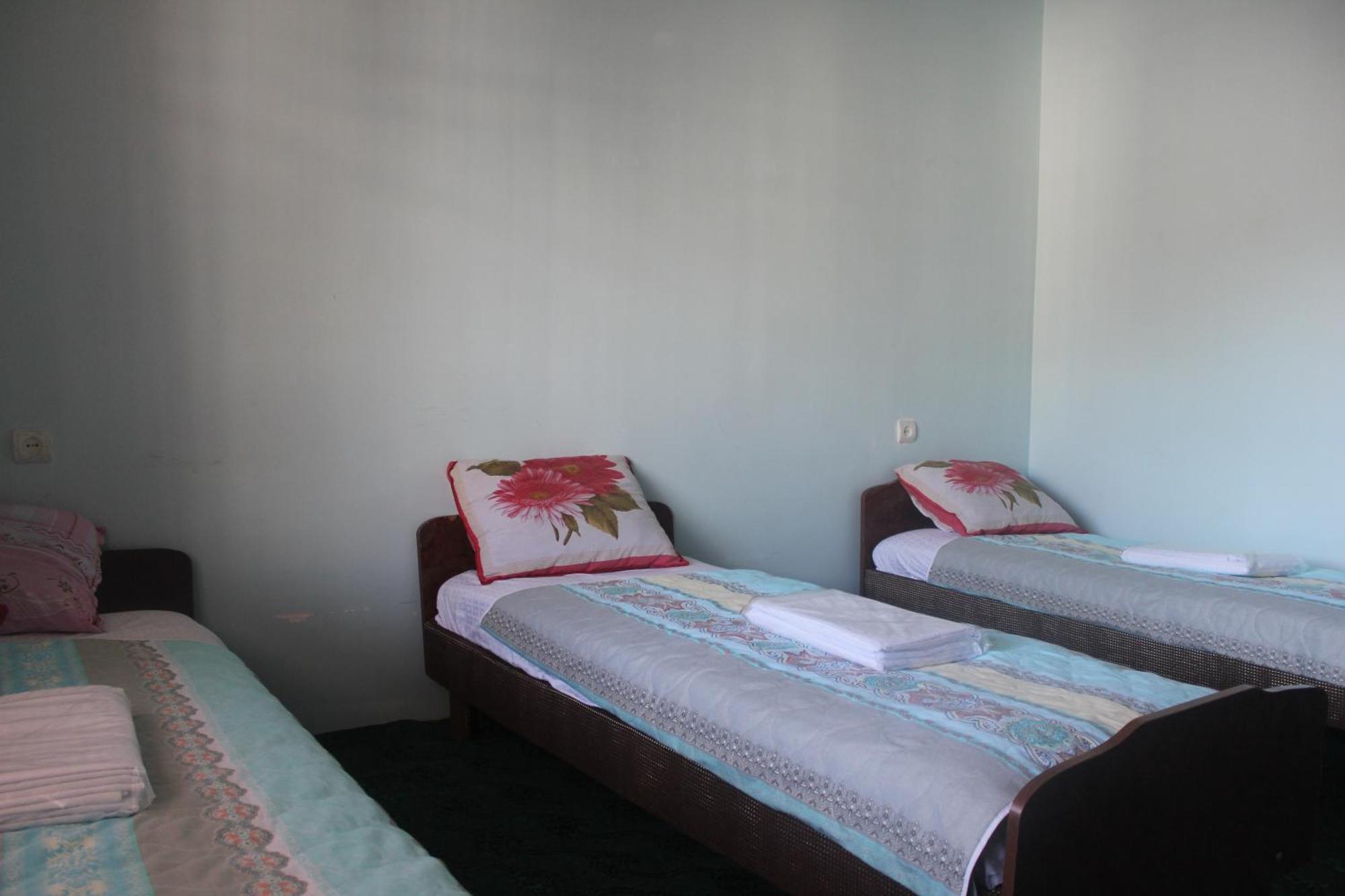 Canal Hostel Şǝki Buitenkant foto
