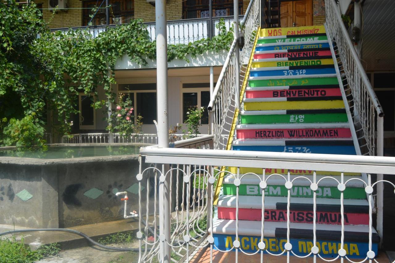 Canal Hostel Şǝki Buitenkant foto