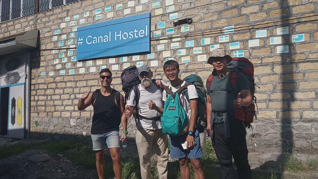 Canal Hostel Şǝki Buitenkant foto