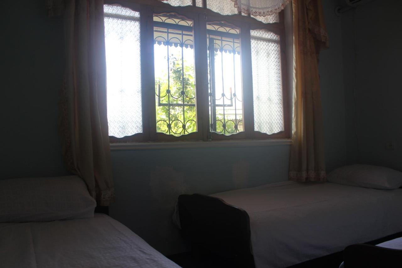 Canal Hostel Şǝki Buitenkant foto